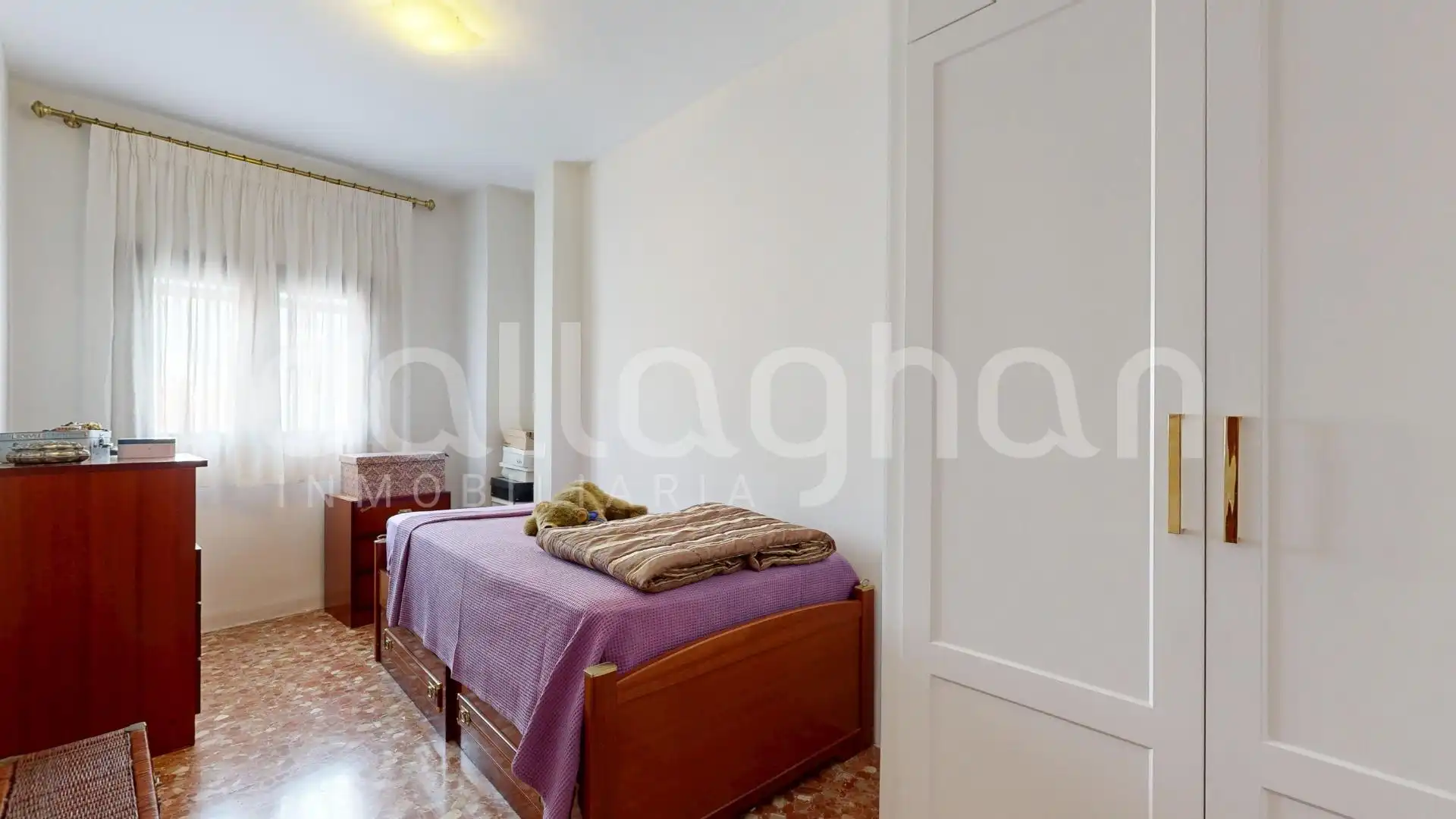 Habitación de Casa adosada en venta en Benetússer con Aire acondicionado, Calefacción y Terraza
