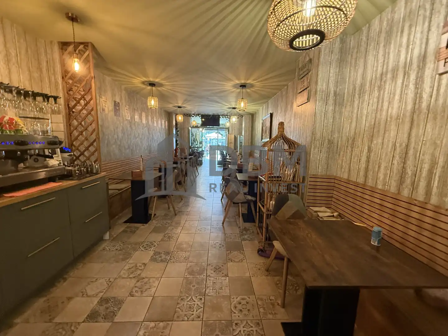 Business premises for transfer in Eixample, imagen 8