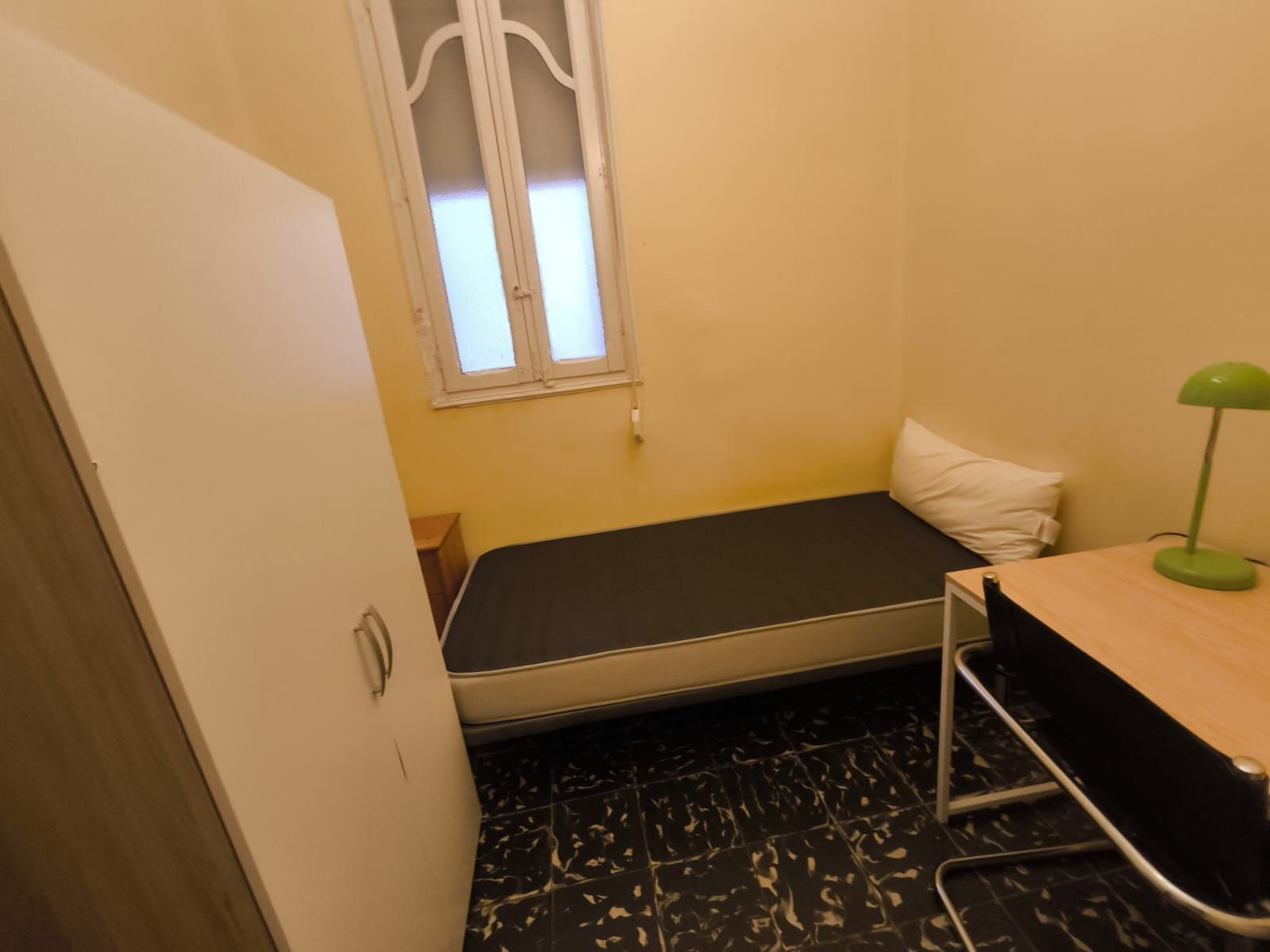Bedroom of Flat to rent in  Valencia Capital  with Furnished and Balcony