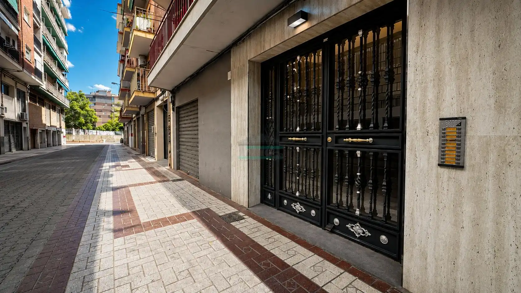 Exterior view of Flat for rent in Granada  with Air Conditioner, Furnished and Oven