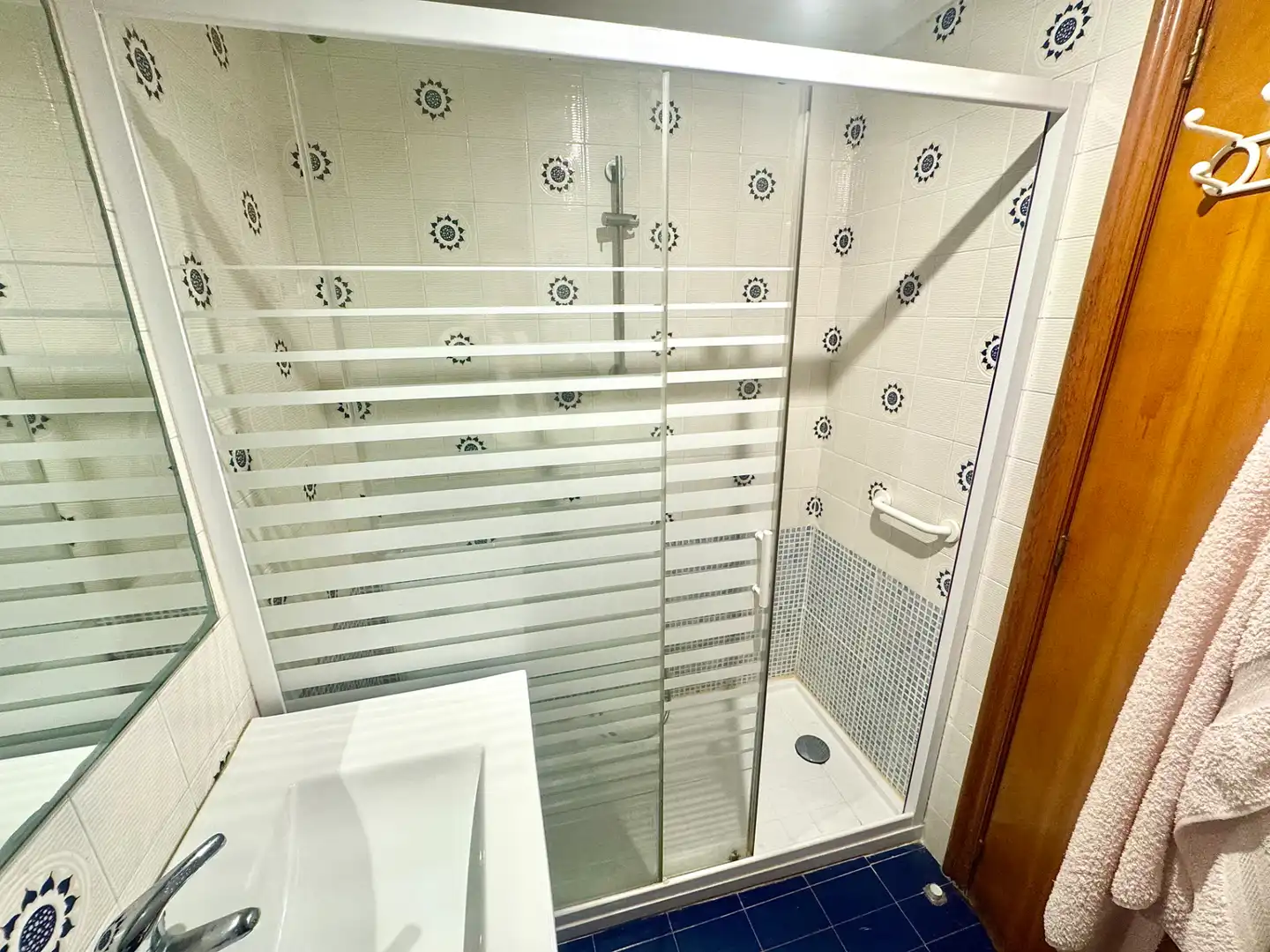 Bathroom of Flat for sale in Sueca