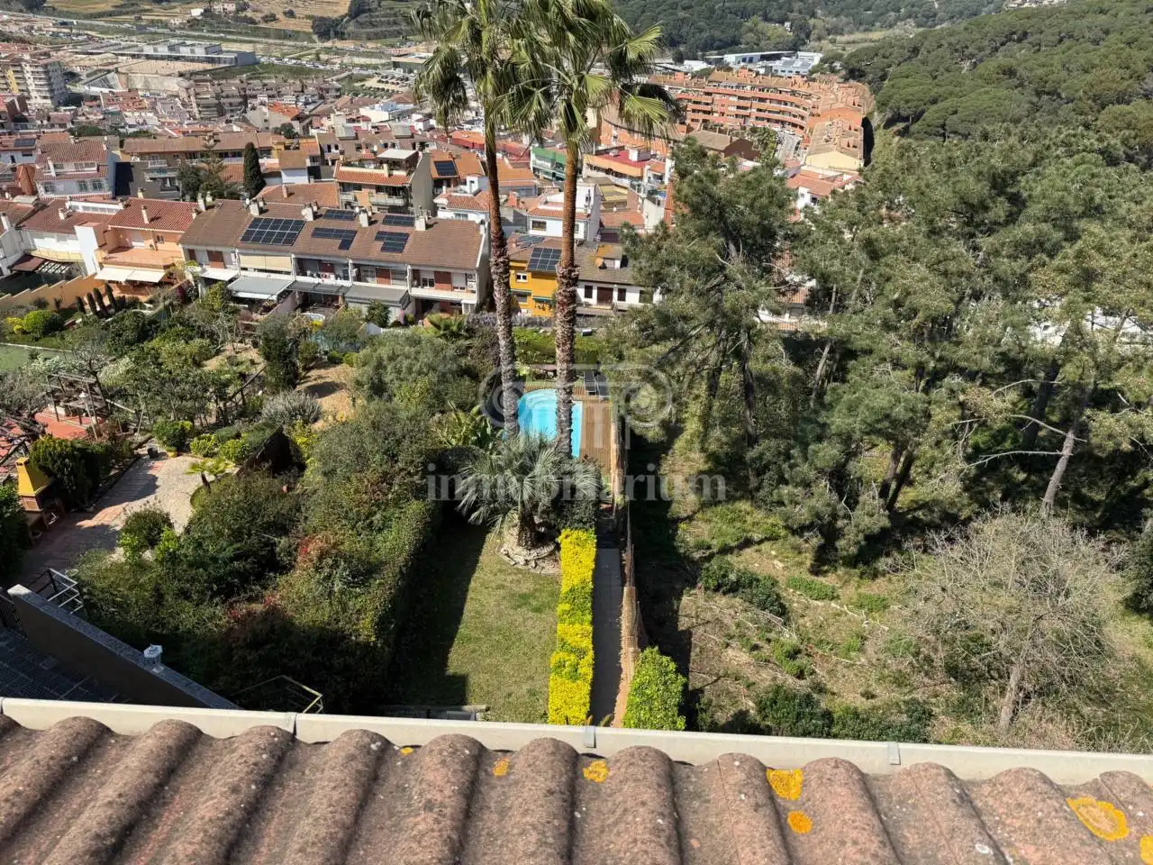 Vista exterior de Casa o xalet en venda en Blanes amb Aire condicionat, Calefacció i Jardí privat