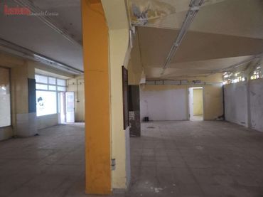 Local comercial en venda a Cádiz 17