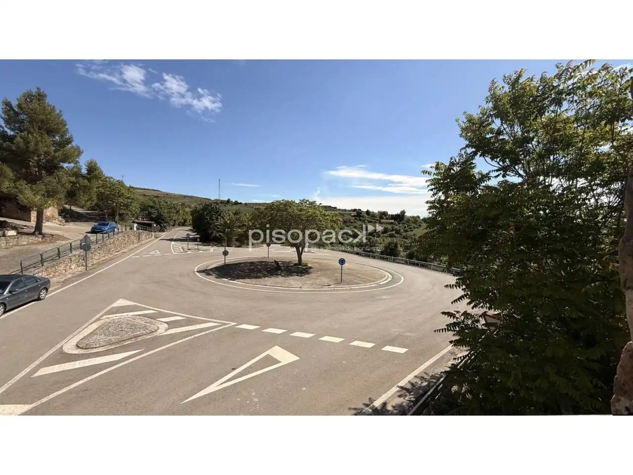 Vista exterior de Casa o xalet en venda en Undués de Lerda amb Calefacció, Jardí privat i Parquet