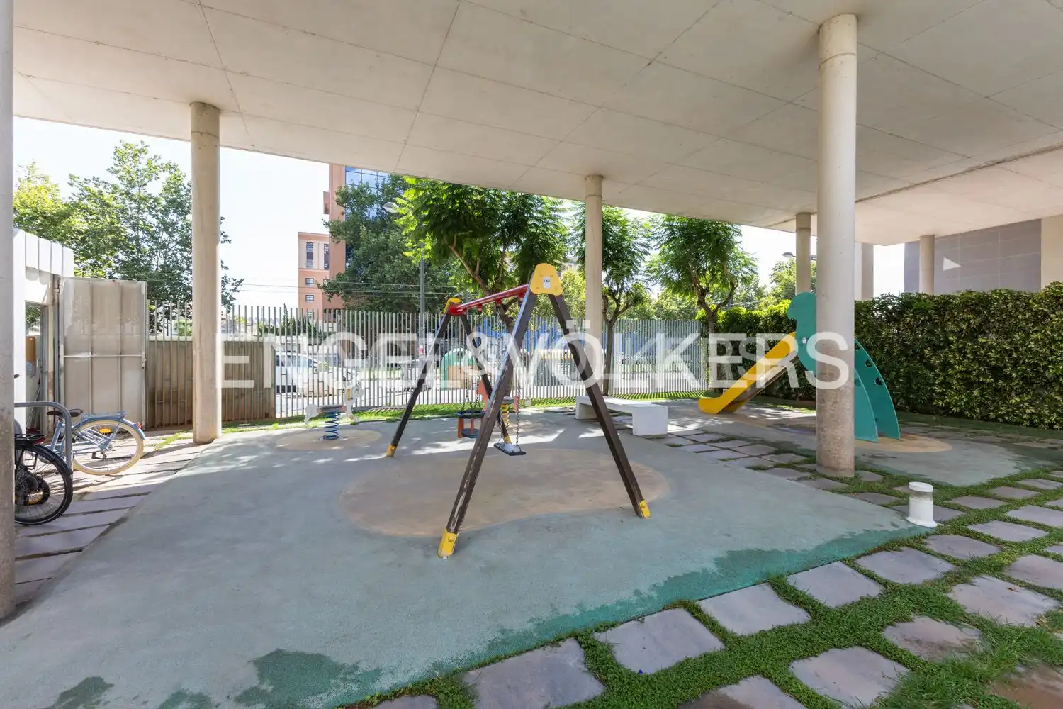 Terrassa de Dúplex en venda en Valencia amb Aire condicionat, Calefacció i Jardí privat
