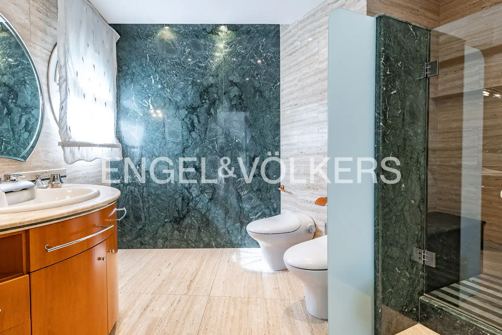 Baño de Piso en venta en Barcelona con Aire acondicionado, Calefacción y Terraza