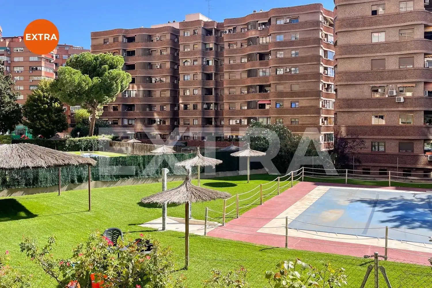 Vista exterior de Apartament en venda en Ciudad Lineal