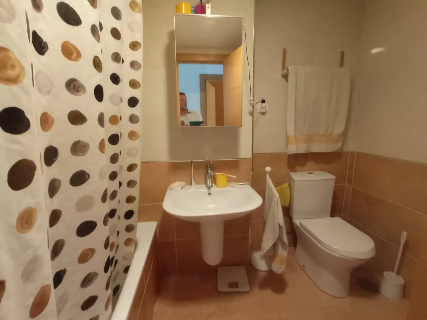 Bathroom of Flat for sale in Fuengirola  with Air Conditioner, Terrace and Furnished