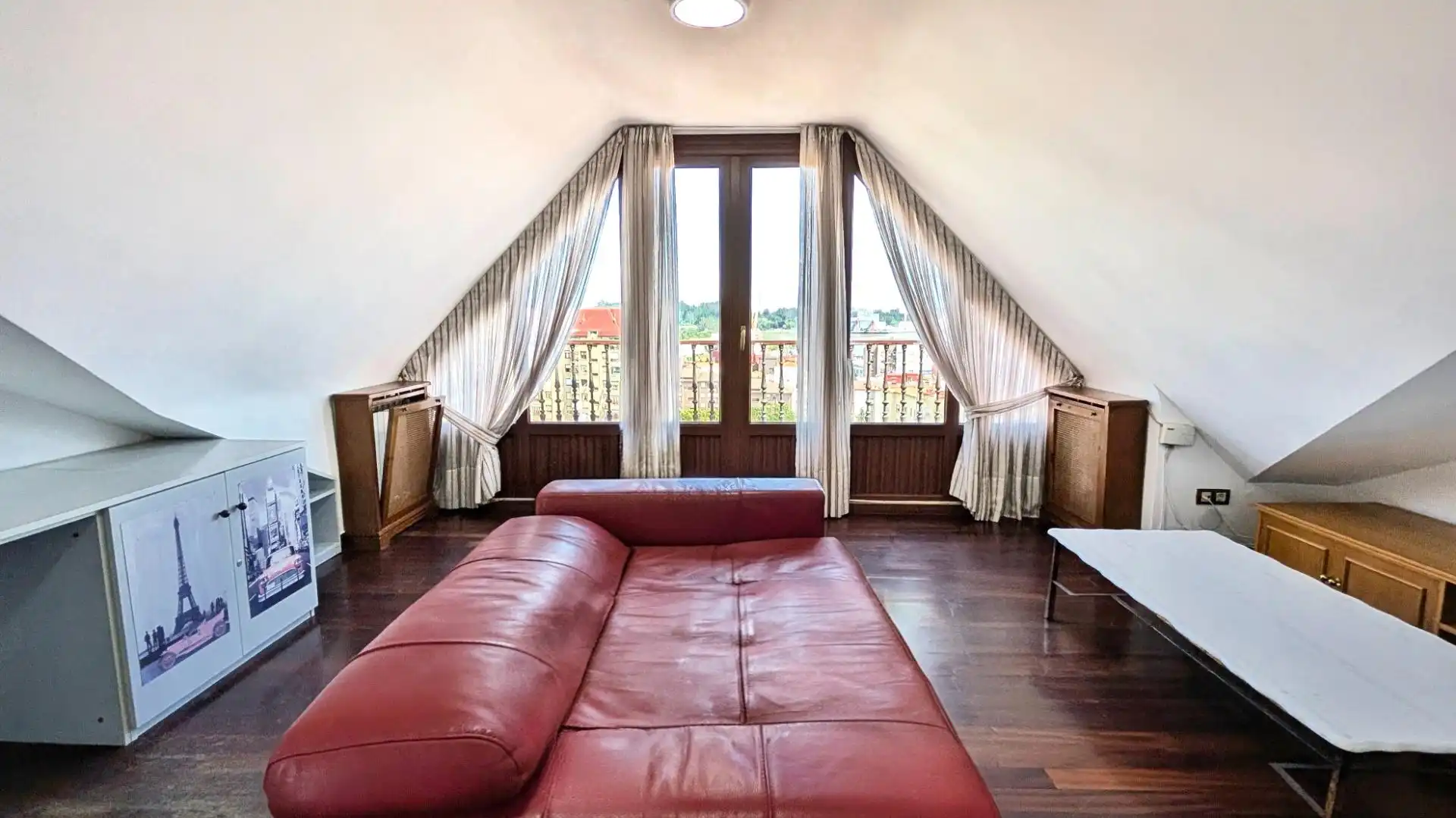 Sala de estar de Dúplex en venta en El Astillero   con Calefacción, Terraza y Trastero