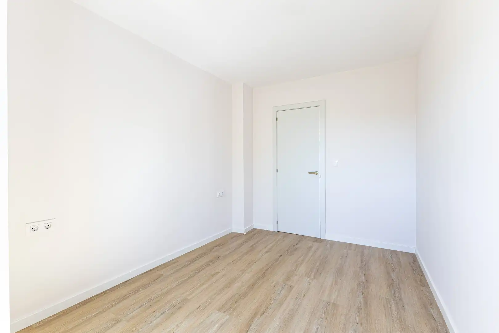 Habitación de Piso en venta en Badia del Vallès con Horno, Balcón y Alarma