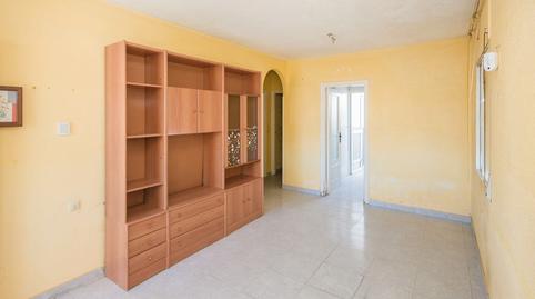 Foto 4 de Casa adosada en venda a Breten , Zona Carrefour - Urbanizaciones, Torrevieja