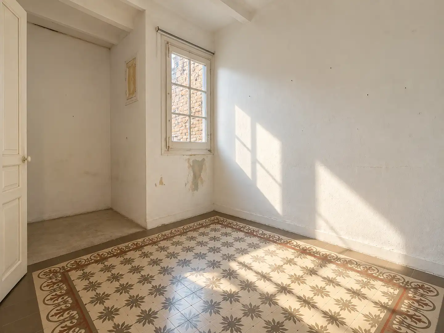 Flat with terrace for sale in Calle RAMON TURRO, imagen 7