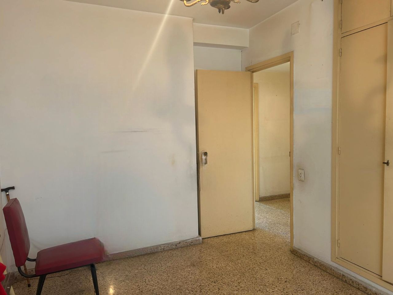 Flat for sale in  Valencia Capital  with Balcony