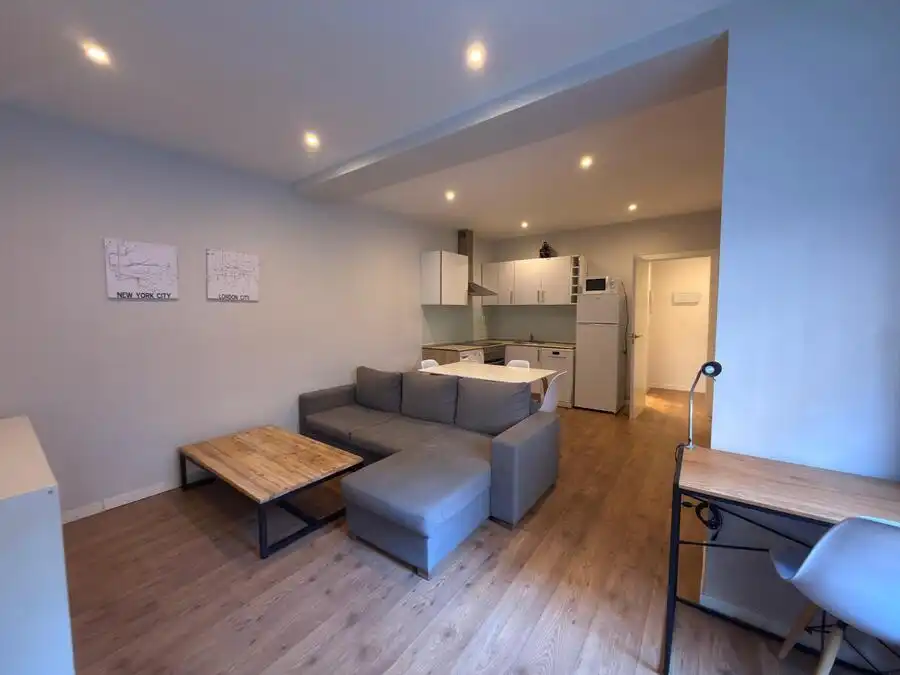 Sala de estar de Local en venta en Chamberí