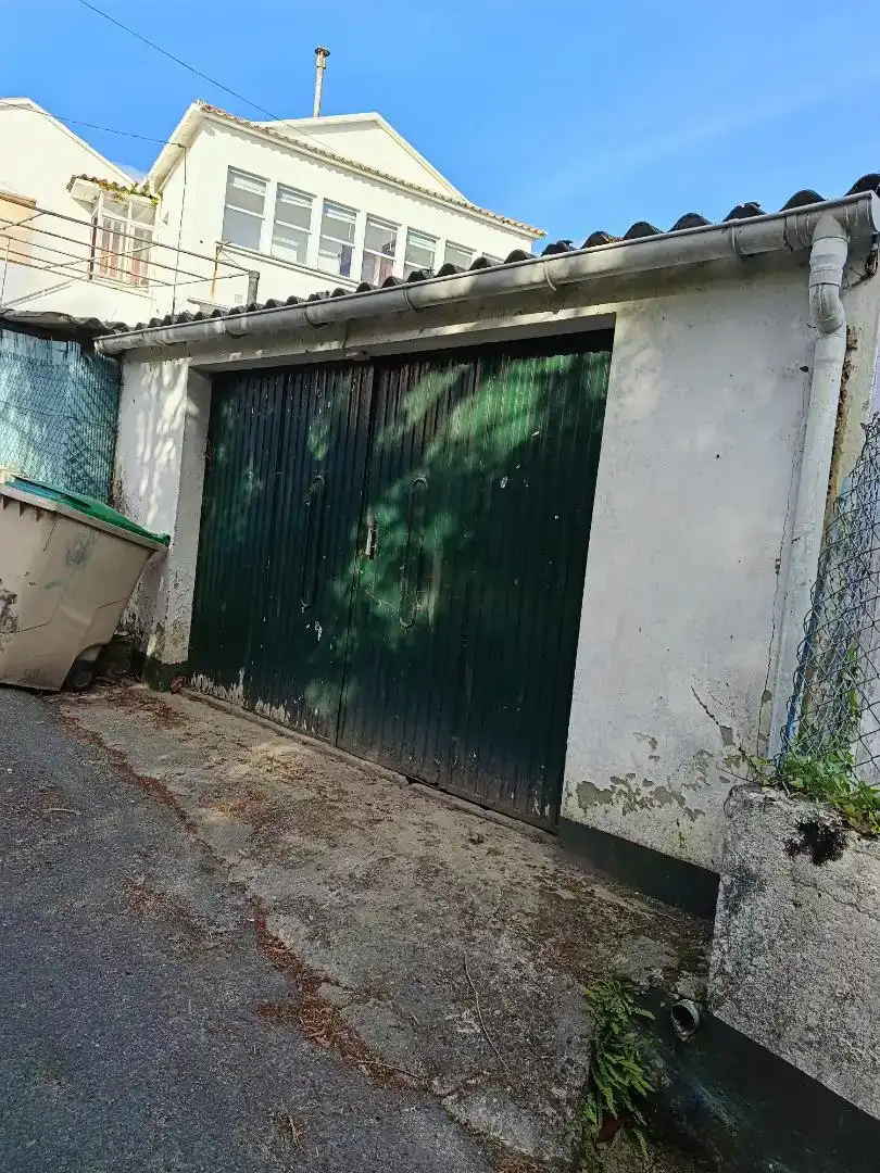 Aparcament de Pis en venda en Ferrol amb Jardí privat i Balcó