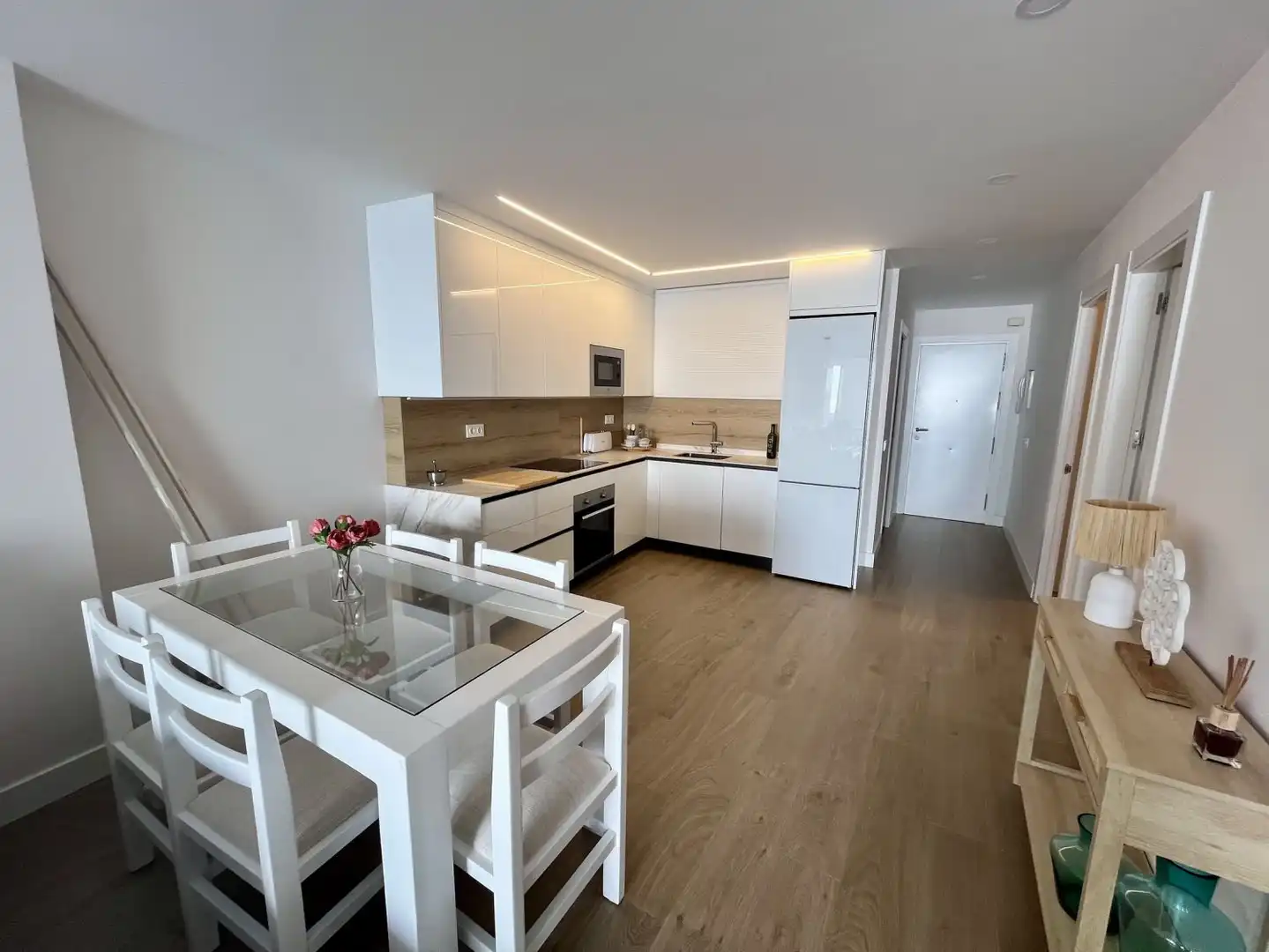 Cuina de Apartament de lloguer en Almuñécar amb Terrassa