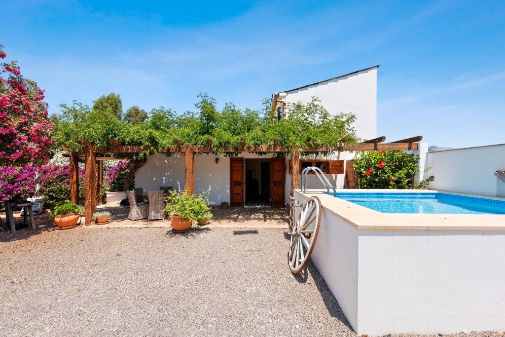 Jardí de Finca rústica en venda en Andratx amb Aire condicionat, Calefacció i Jardí privat