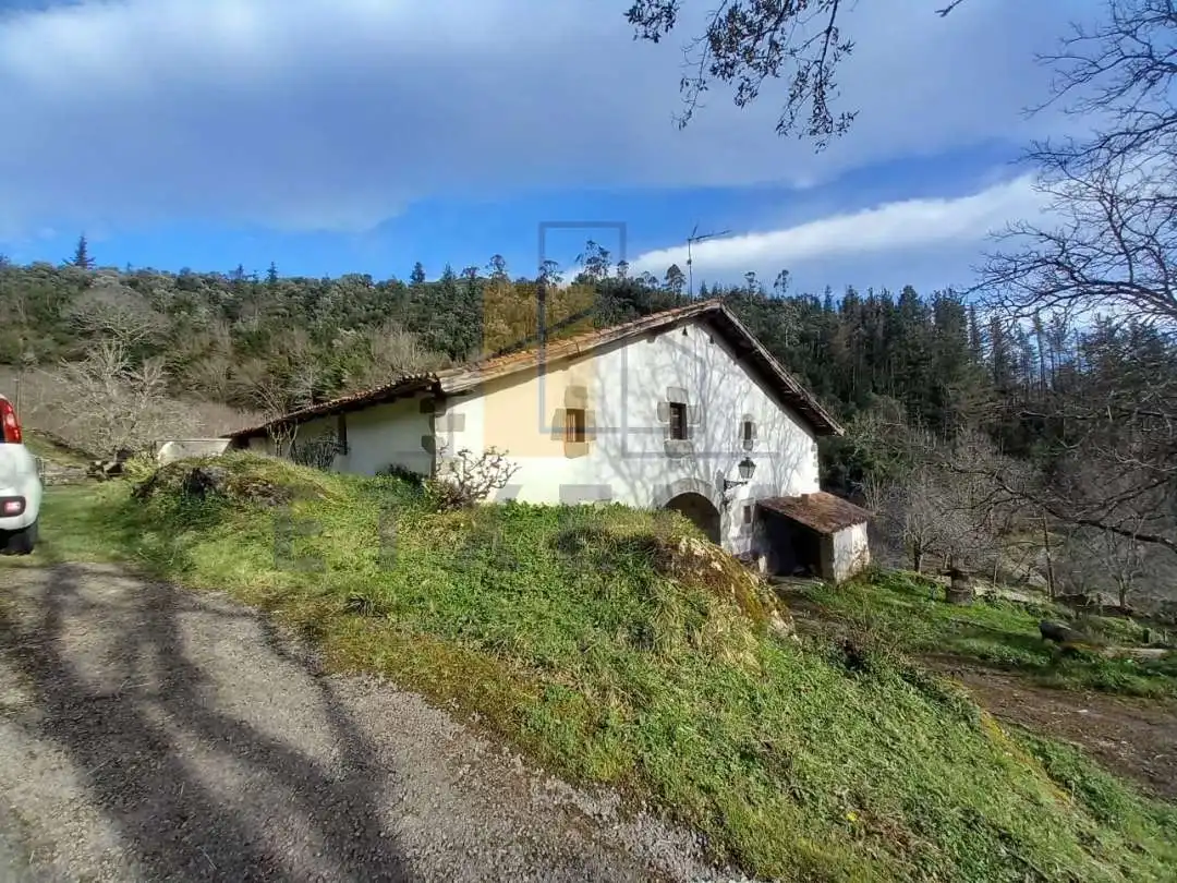 Exterior view of Flat for sale in Aulesti