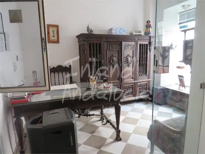Local comercial en venda a Martos, imagen 2