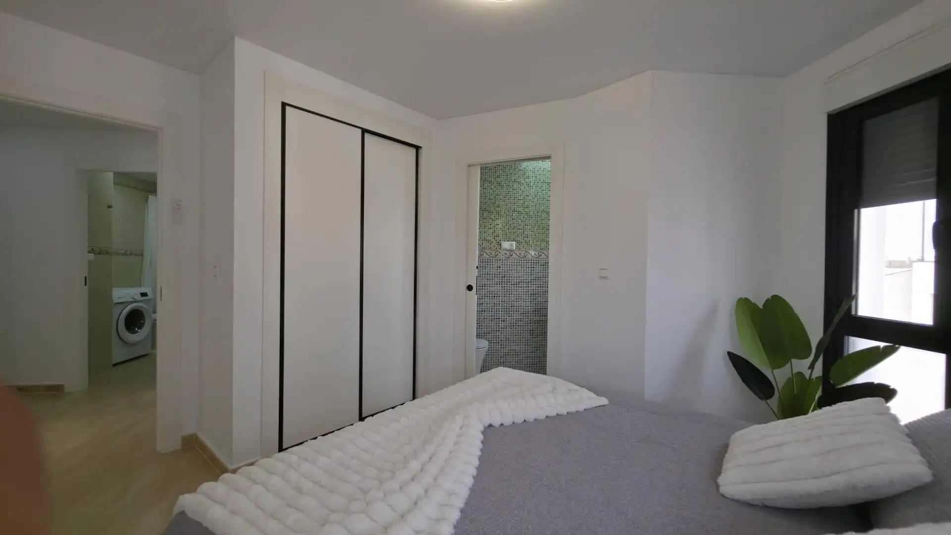 Habitación de Piso en venta en Torrevieja con Aire acondicionado y Amueblado