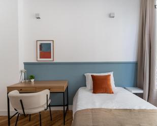 Bedroom of Apartment to share in  Madrid Capital  with Air Conditioner, Heating and Furnished