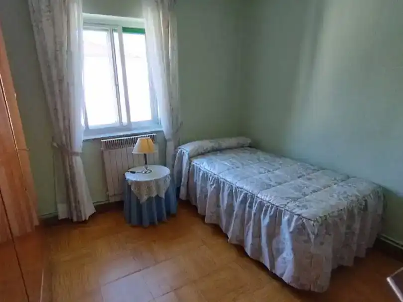 Dormitori de Pis en venda en Candelario amb Balcó
