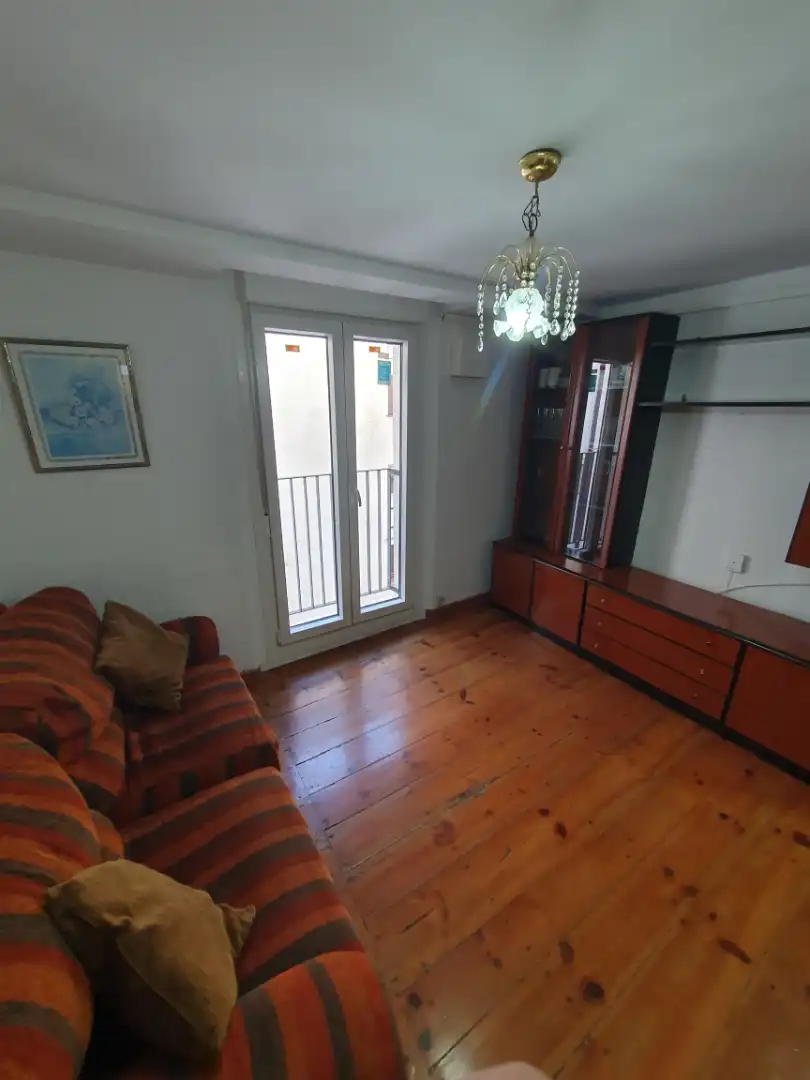 Habitación de Piso en venta en  Pamplona / Iruña con Parquet, Amueblado y Horno
