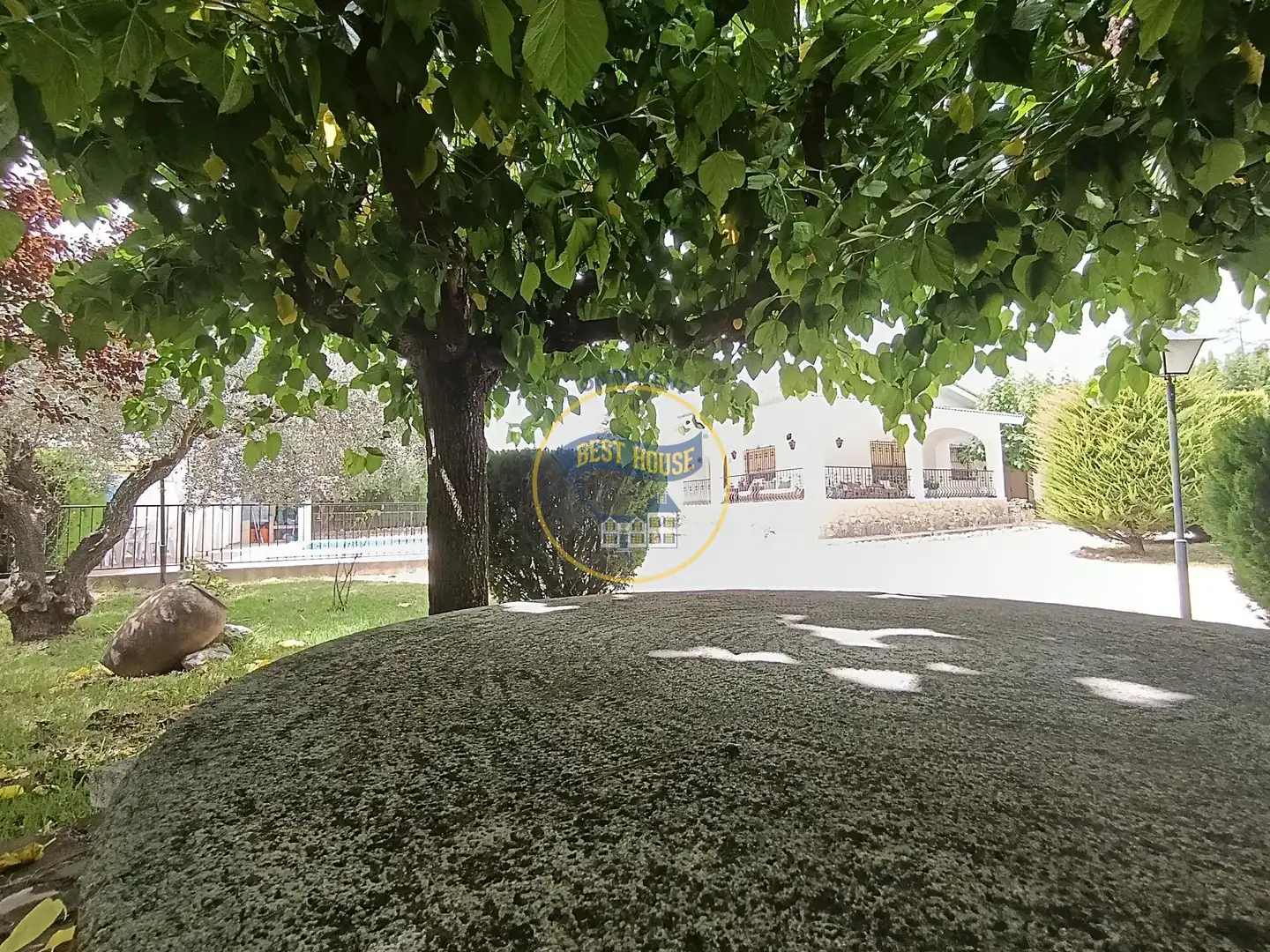 Vista exterior de Casa o xalet en venda en Ontinyent amb Aire condicionat, Calefacció i Jardí privat