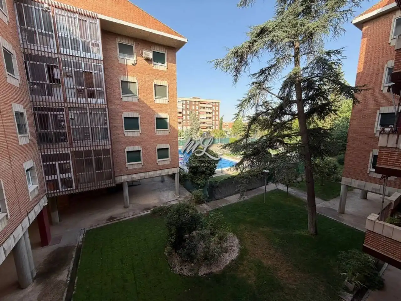 Pis en venda a Calle Río Torcón, Santa María de Benquerencia