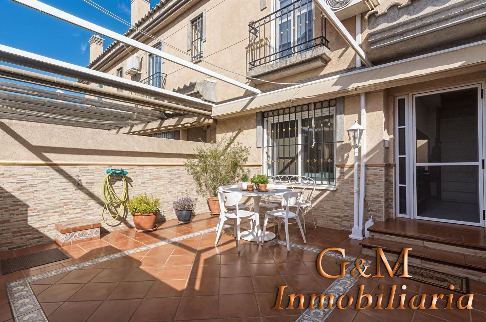 Vista exterior de Casa adosada en venda en Cártama amb Aire condicionat i Terrassa
