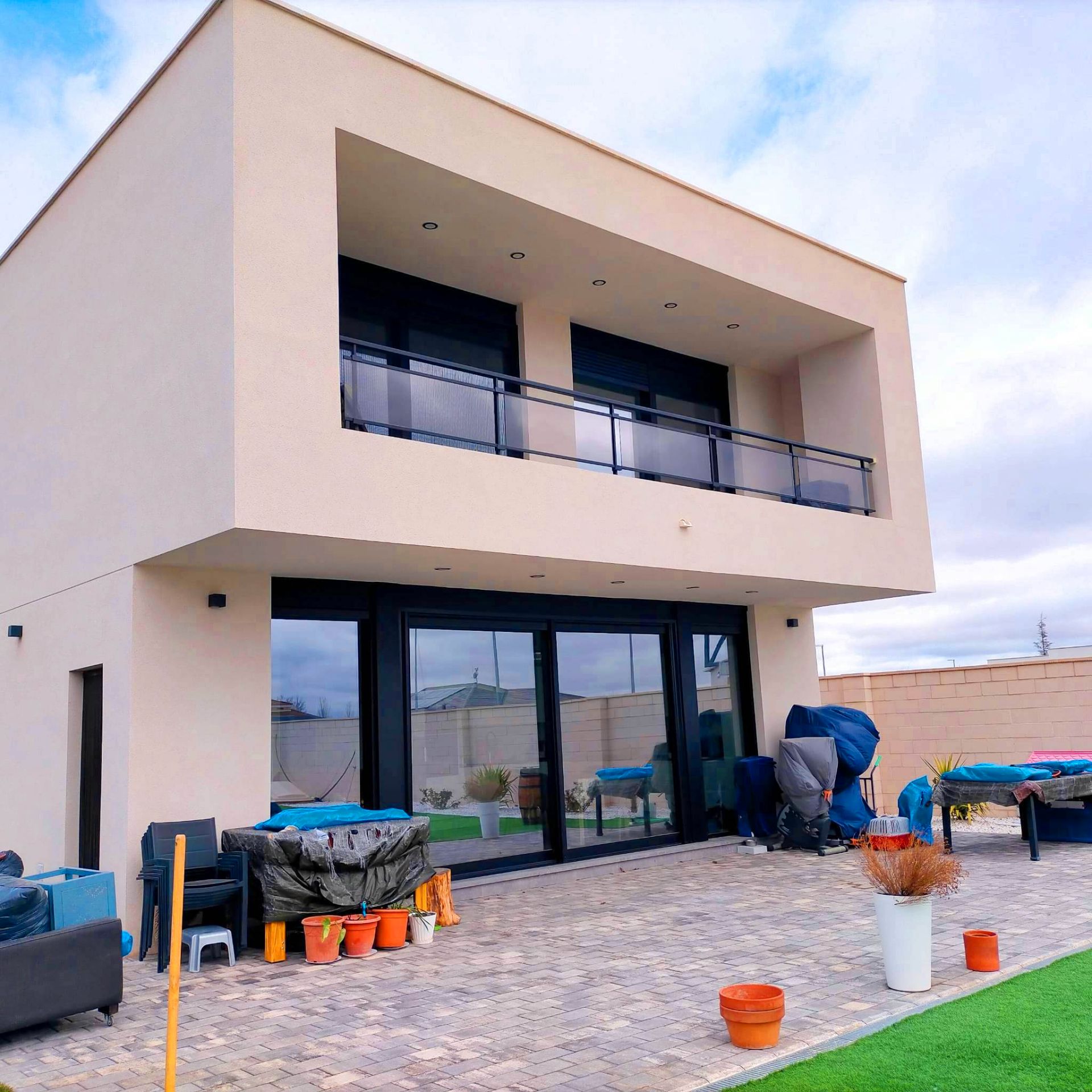 Exterior view of Houses for sale in  Albacete Capital  with Air Conditioner, Private garden and Parquet flooring