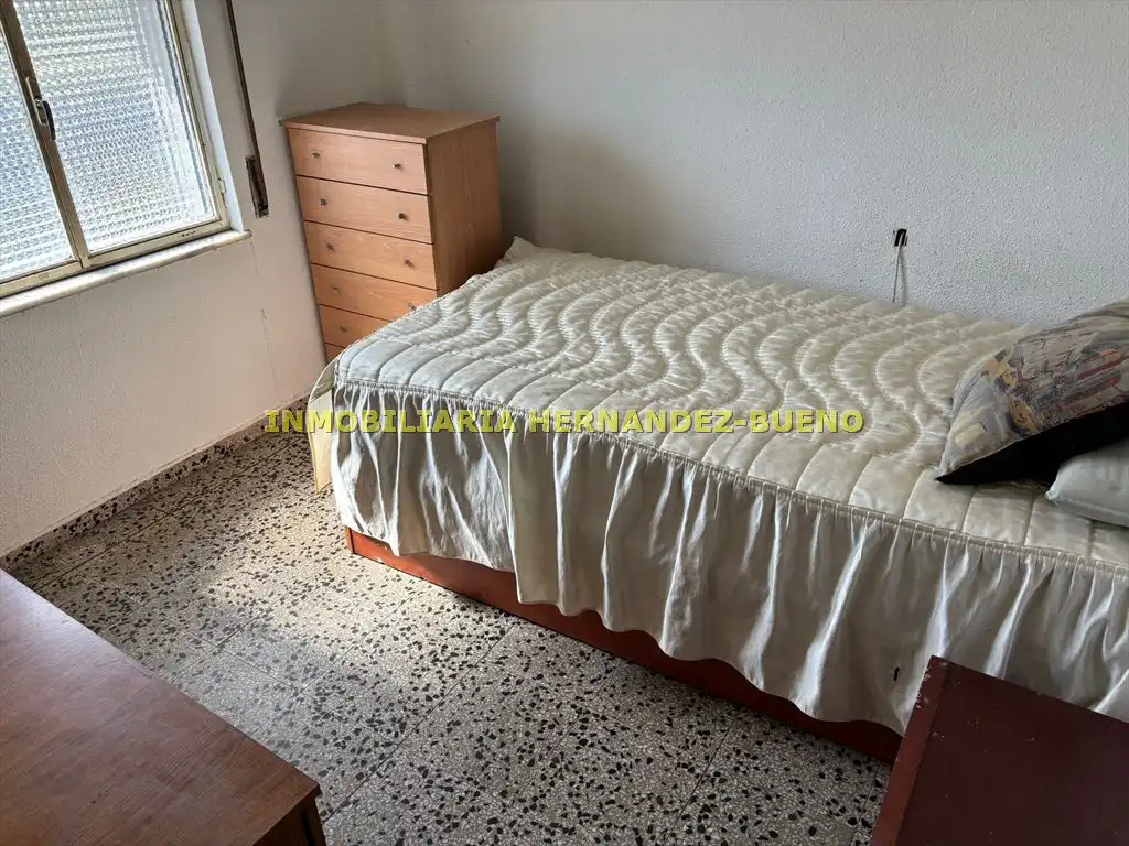 Habitación de Local en venta en Salamanca