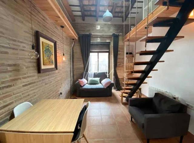 Dúplex en Alquiler en Carrer d'Escalante en El Cabanyal - El Canyamelar