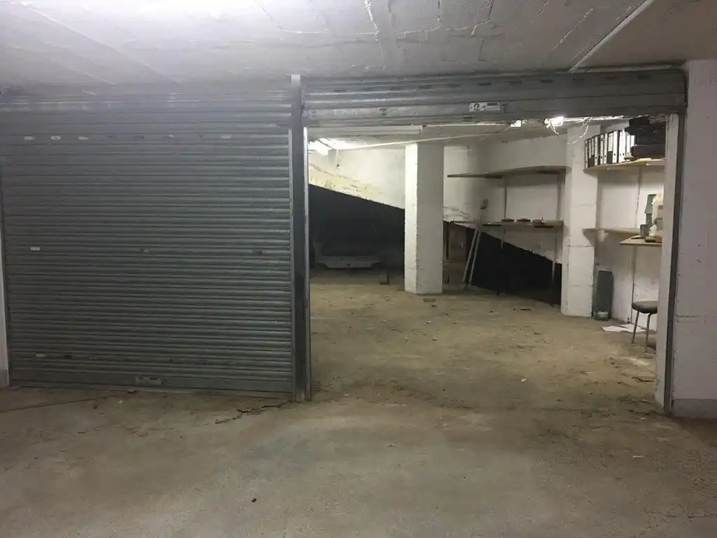 Business premises for sale in Carrer de la Torre de Taialà 40, imagen 29