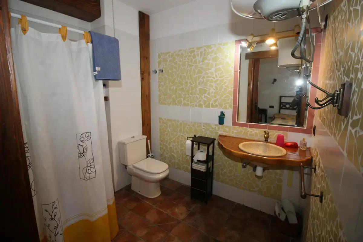 Badezimmer von Country house zum Verkauf in Arenas de San Pedro mit Heizung, Privatgarten und Terrasse