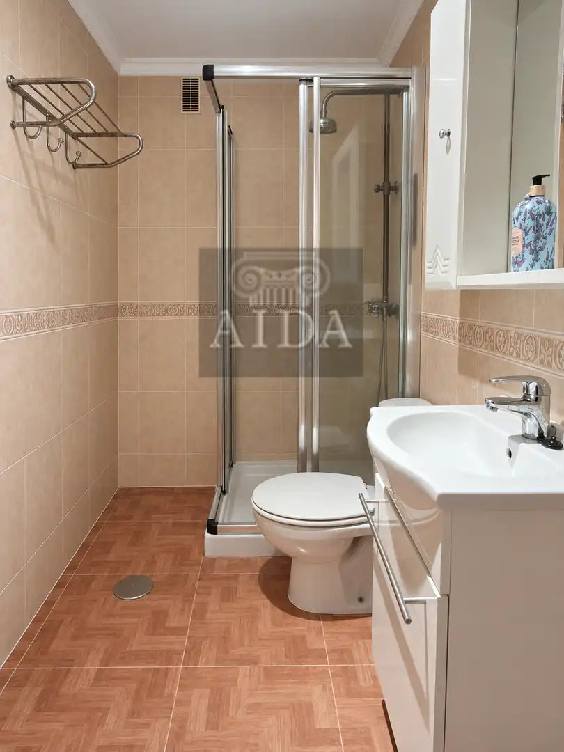 Bany de Pis en venda en Estepona amb Aire condicionat i Terrassa