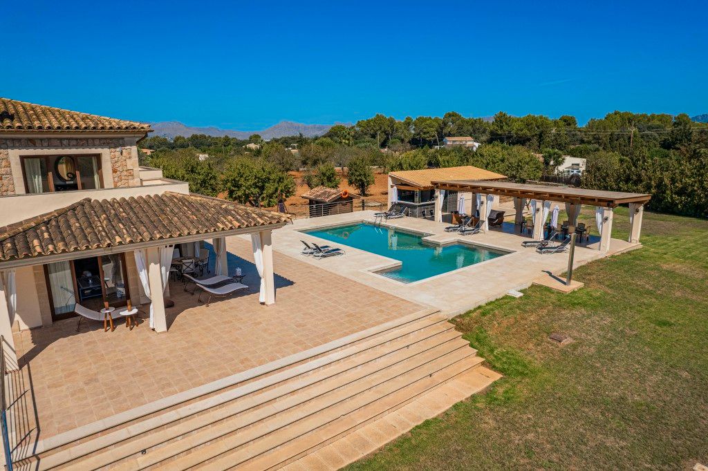 Piscina de Casa o xalet en venda en Alcúdia amb Aire condicionat, Calefacció i Jardí privat
