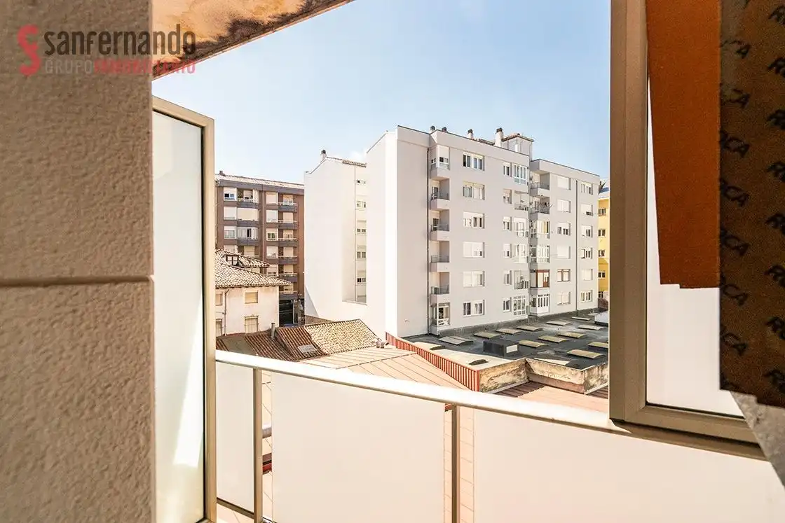 Terrasse von Wohnung zum Verkauf in Torrelavega  mit Terrasse und Balkon