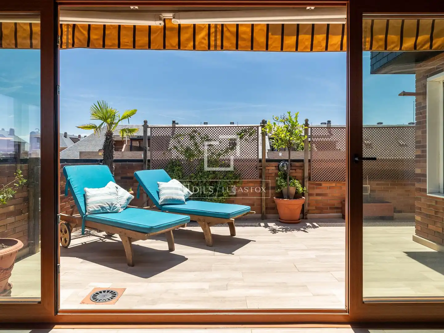 Terrace of Attic for sale in Majadahonda  with Terrace, Storage room and Swimming Pool