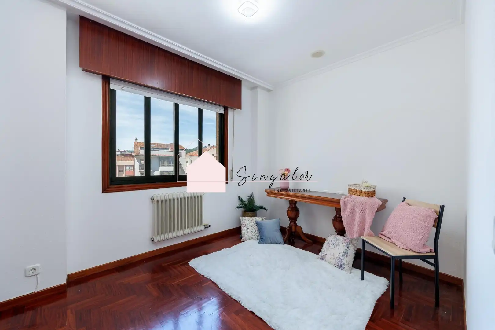 Bedroom of Flat for sale in Ponteareas  with Heating and Parquet flooring