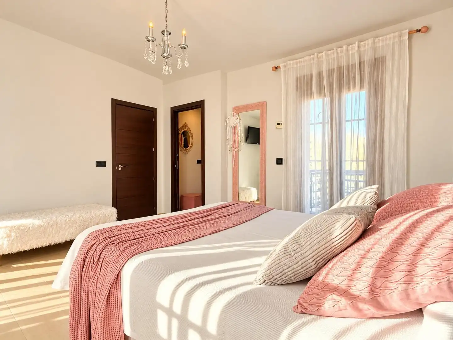 Bedroom of Houses for sale in Chiloeches, Guadalajara
