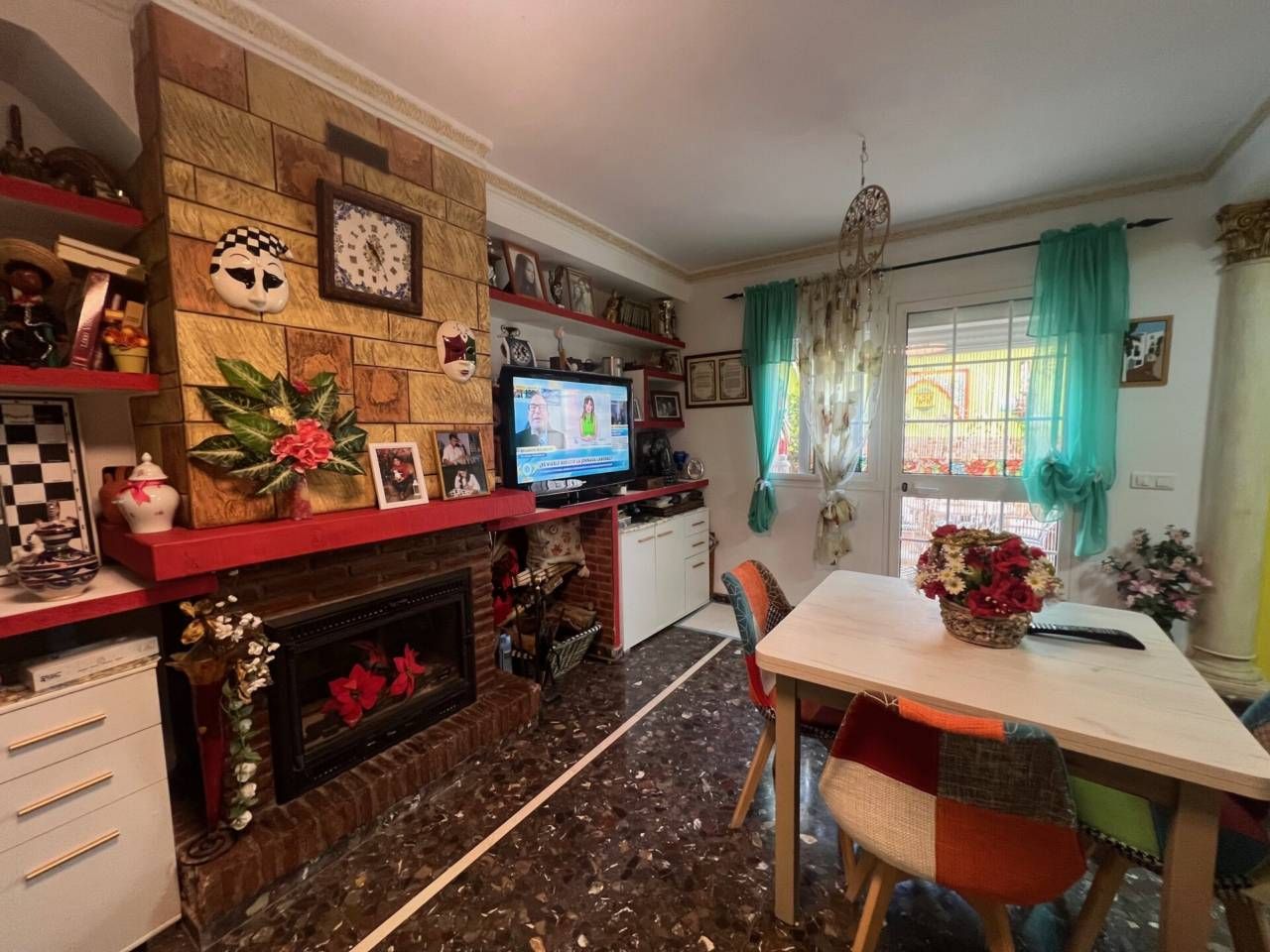 Living room of Single-family semi-detached for sale in Estepona  with Air Conditioner and Terrace