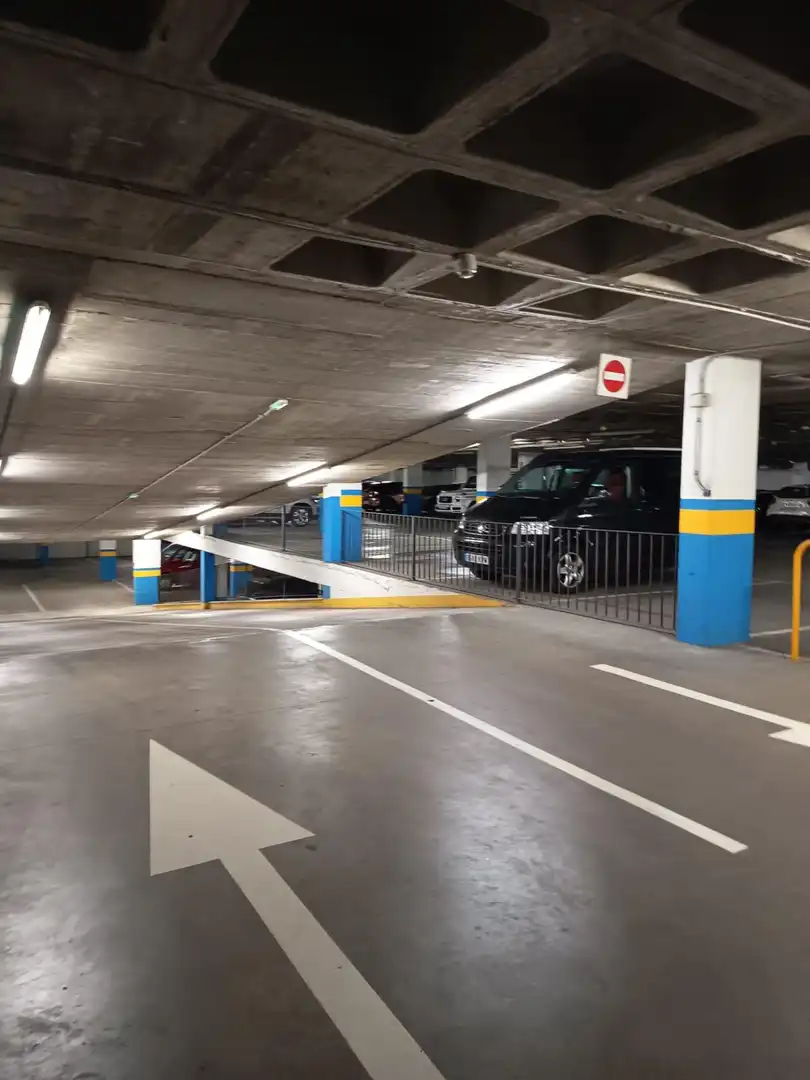 Aparcament de Garatge en venda en Sevilla
