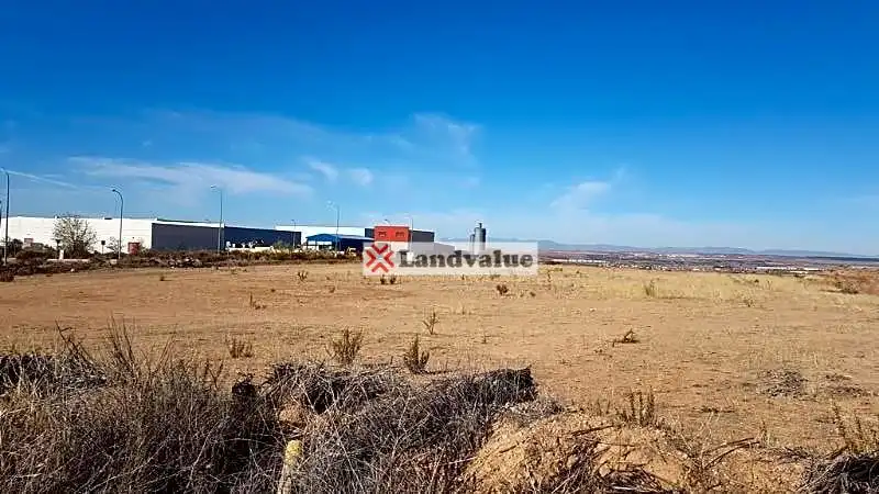 Fabrik Grundstücke zum Verkauf in 3 Albolleque, Chiloeches