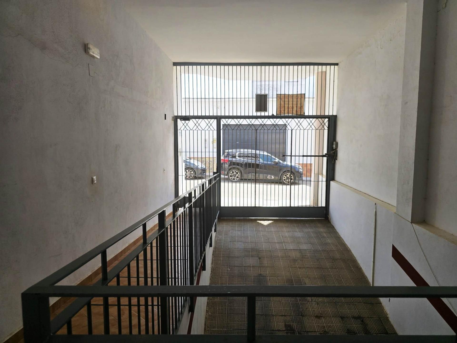 Flat for sale in Pilas  with Community pool