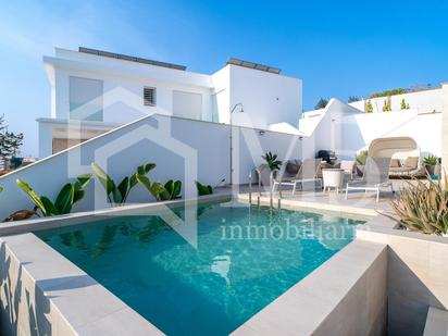 Swimming pool of Single-family semi-detached for sale in Vélez-Málaga  with Air Conditioner, Terrace and Swimming Pool