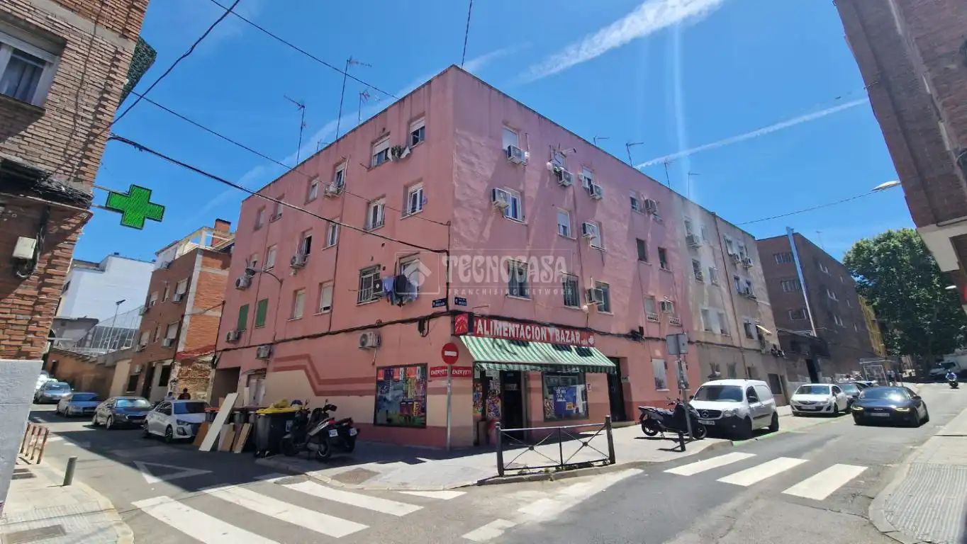 Vista exterior de Piso en venta en Madrid