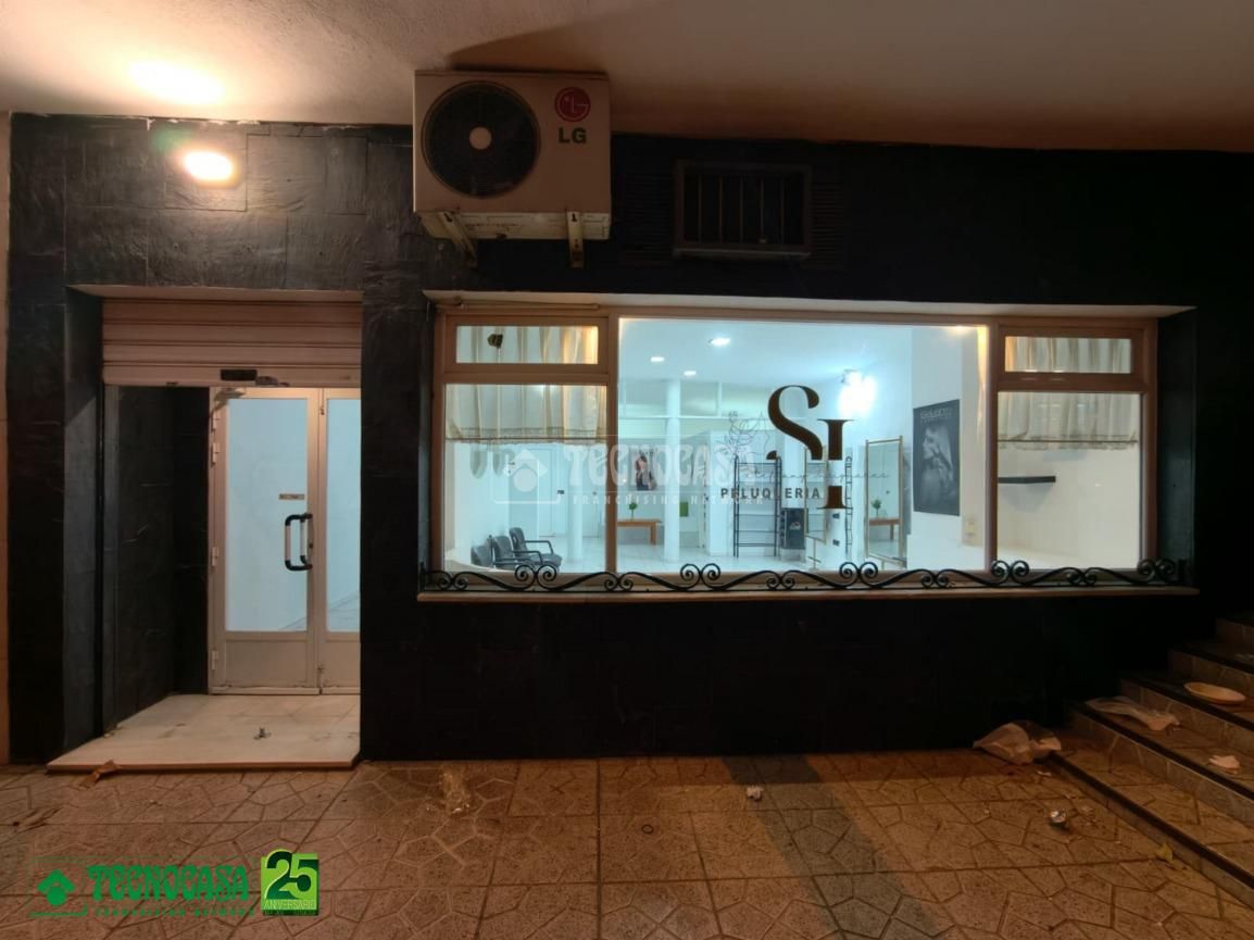 Local de lloguer a Avenida Europa - San Antón