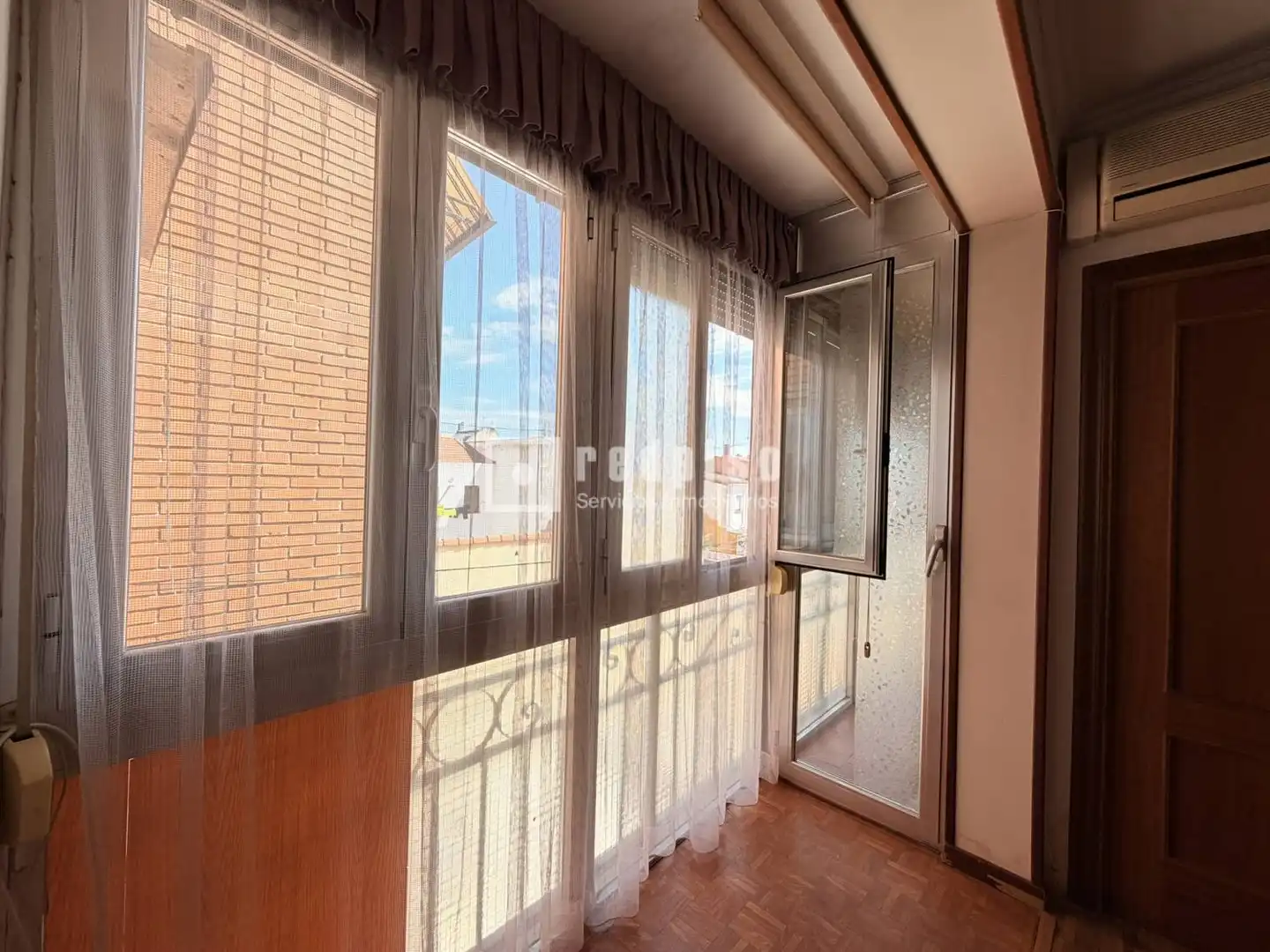 Bedroom of Flat for sale in Madrid