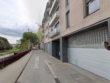 Einzelparkplatz mit Aufzug zum Verkauf in Carrer de Costabona 33